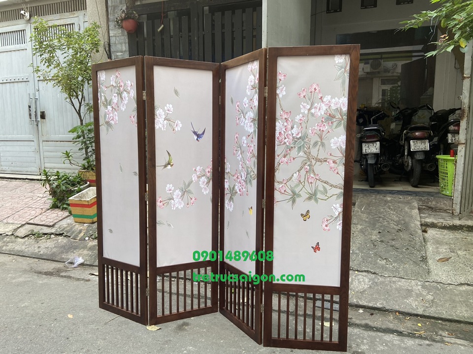 binh-phong-go-soi-chim-en-hoa-dao 12