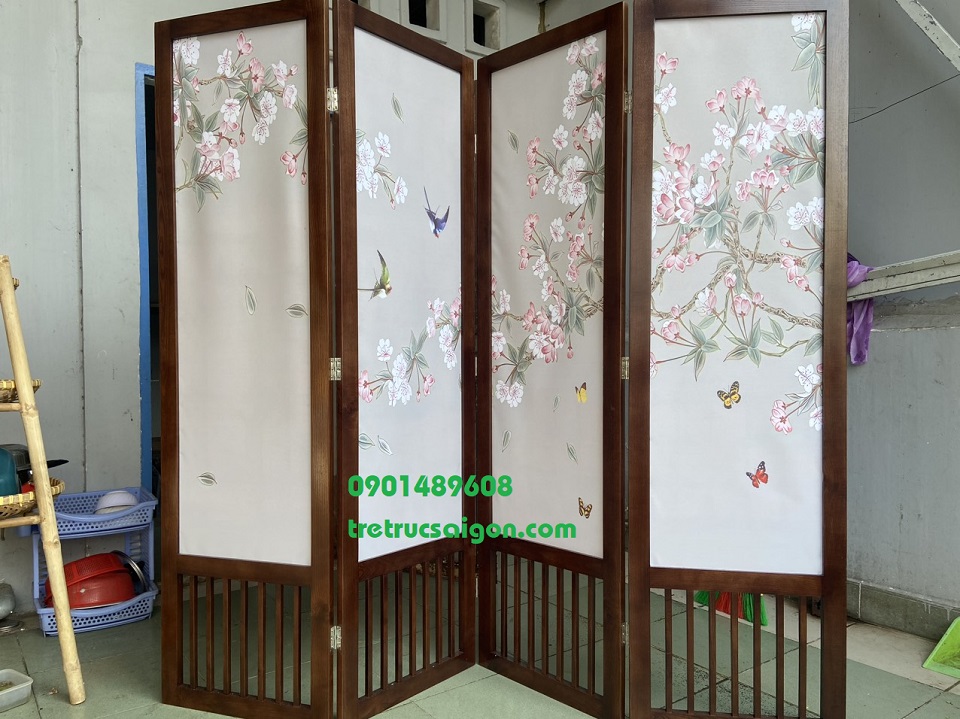 binh-phong-go-soi-chim-en-hoa-dao 5