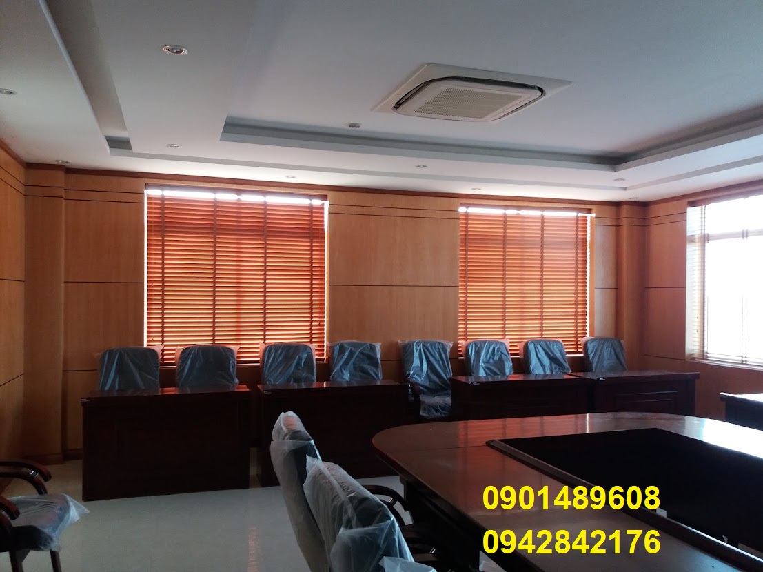 màn sáo gỗ hội trường 3