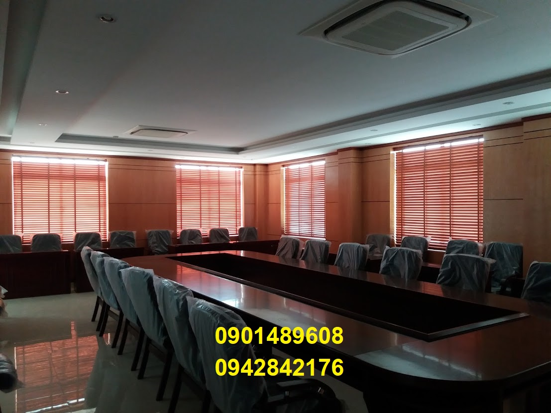 màn sáo gỗ hội trường 4