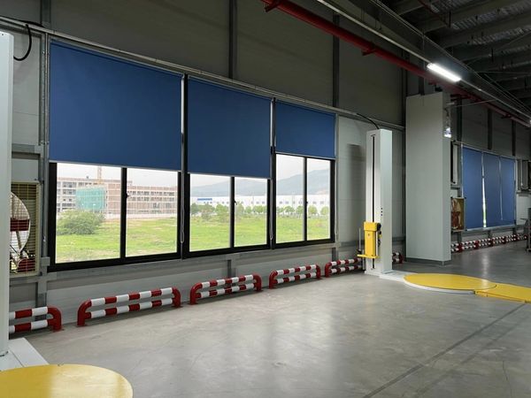 màn cuốn văn phòng nhà xưởng