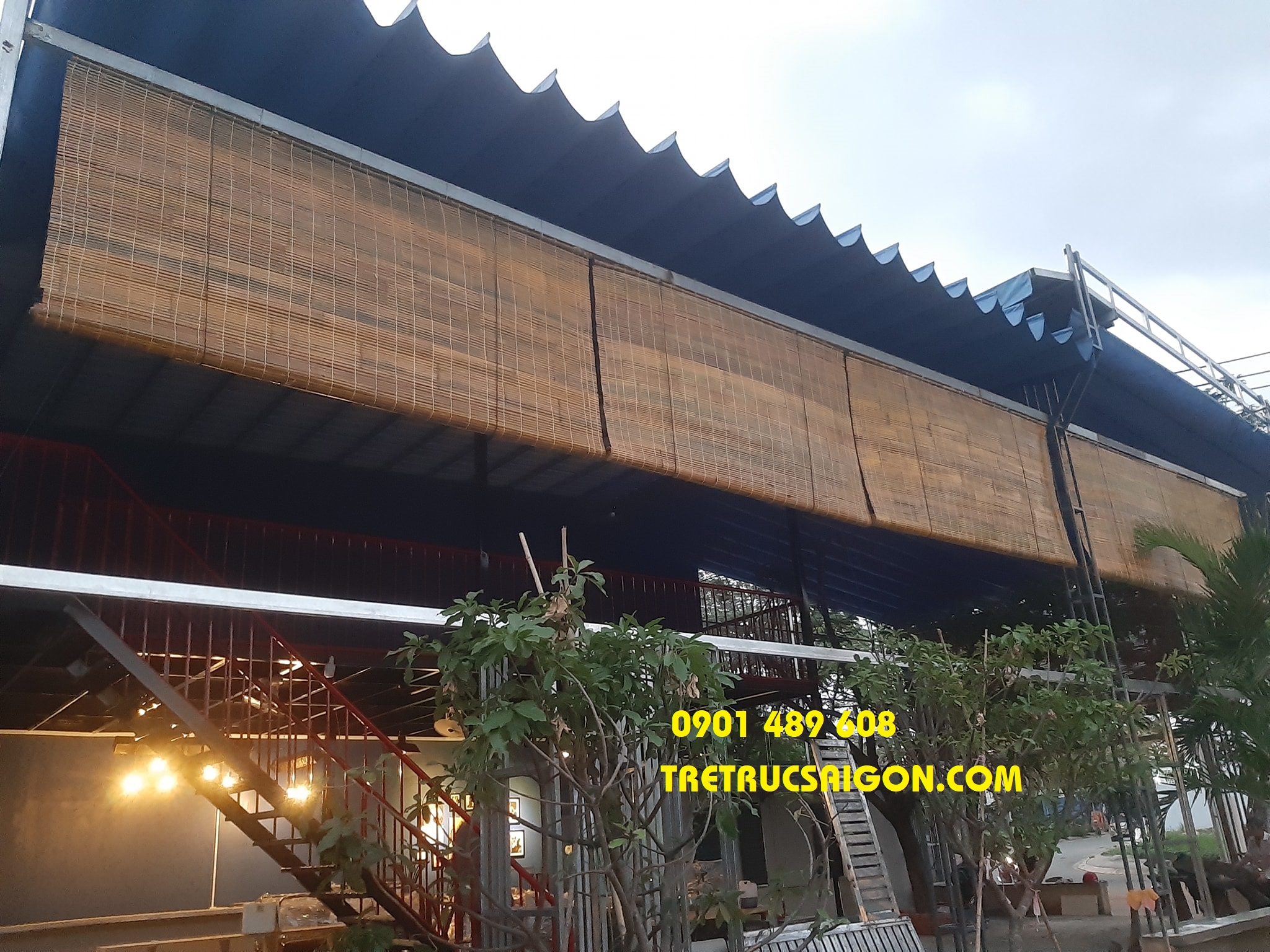 mành trúc giá rẻ che nắng mưa 