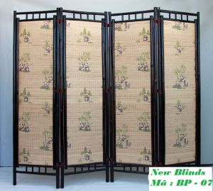 Bình phong tre hình con gấu khung đen
