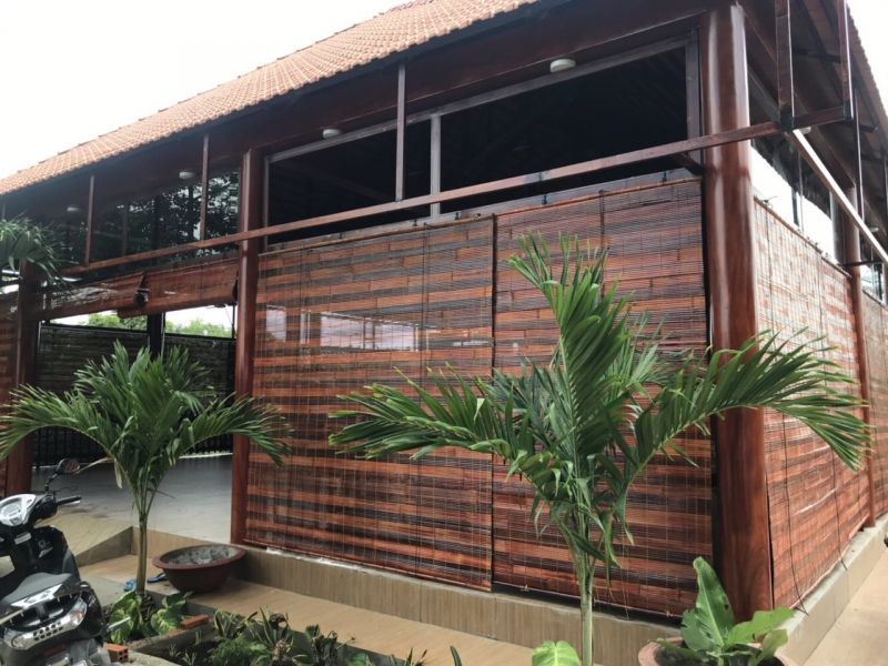 CÔNG TRÌNH RÈM CHE NẮNG MƯA NHÀ GỖ KHU DU LỊCH
