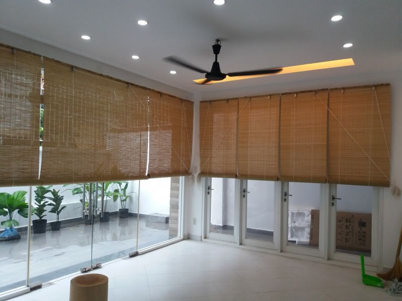 mành trúc cật trong nhà