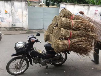 lá tranh lợp gian hàng 